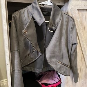 Style Vine Small Gray Jacket